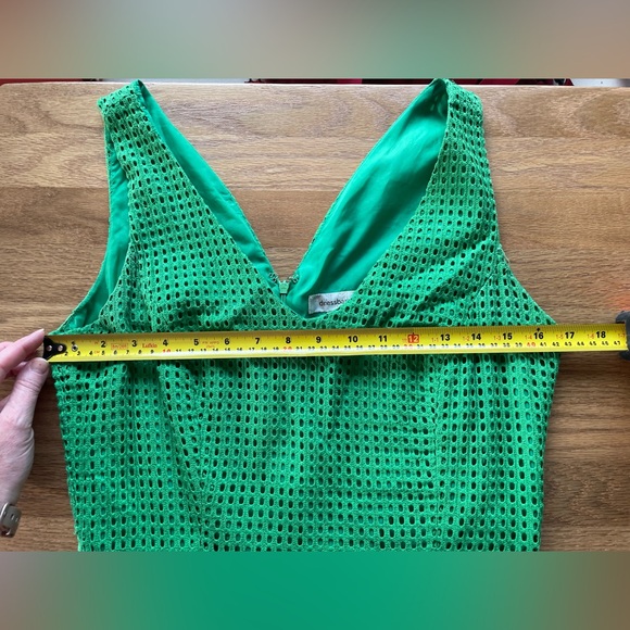 Green with envy; perfect spring & summer dress - Picture 4 of 11